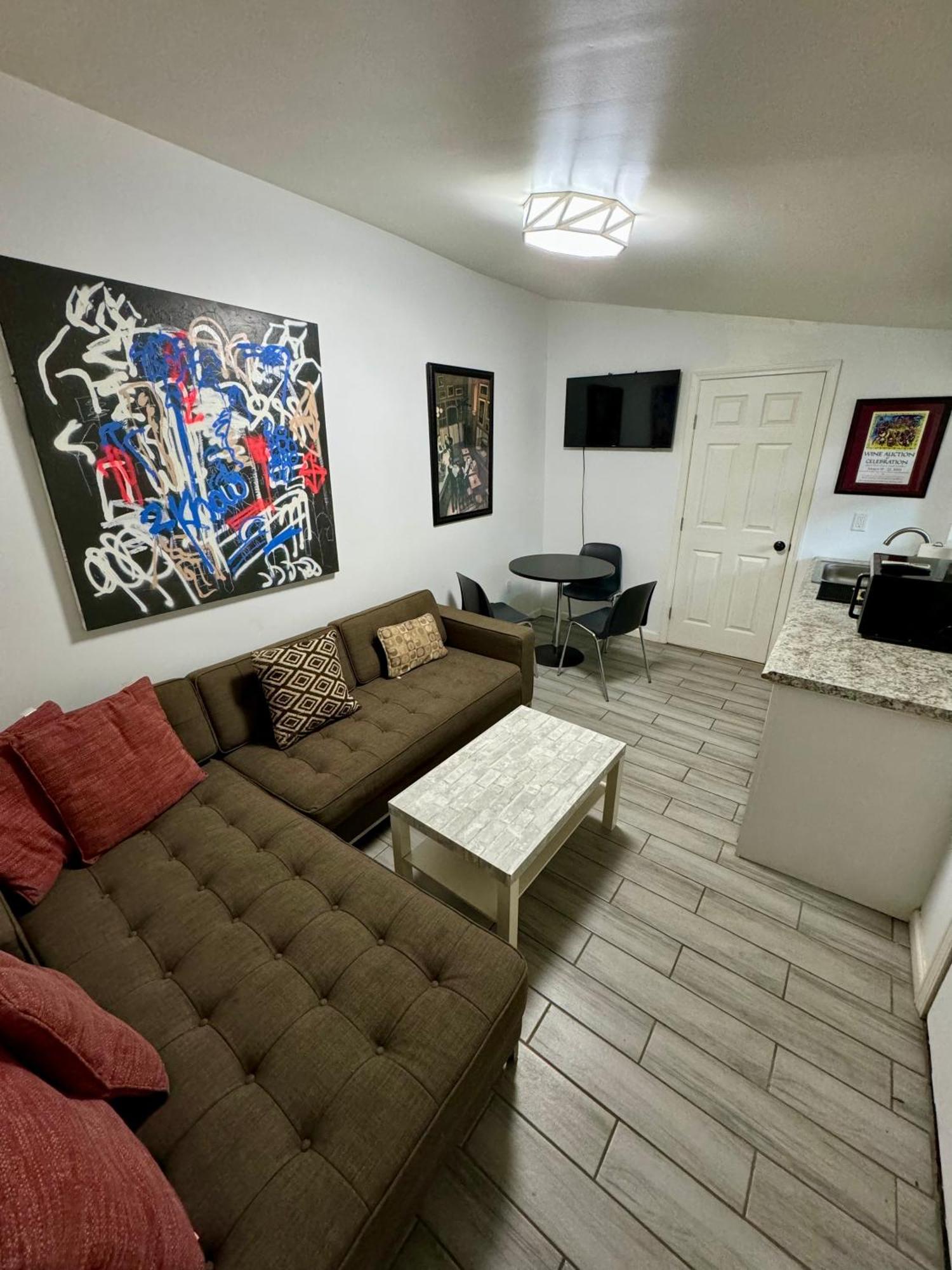 ניו אורלינס One Bedroom Apartment With Hot Tub 2 Blocks To Magazine Street מראה חיצוני תמונה