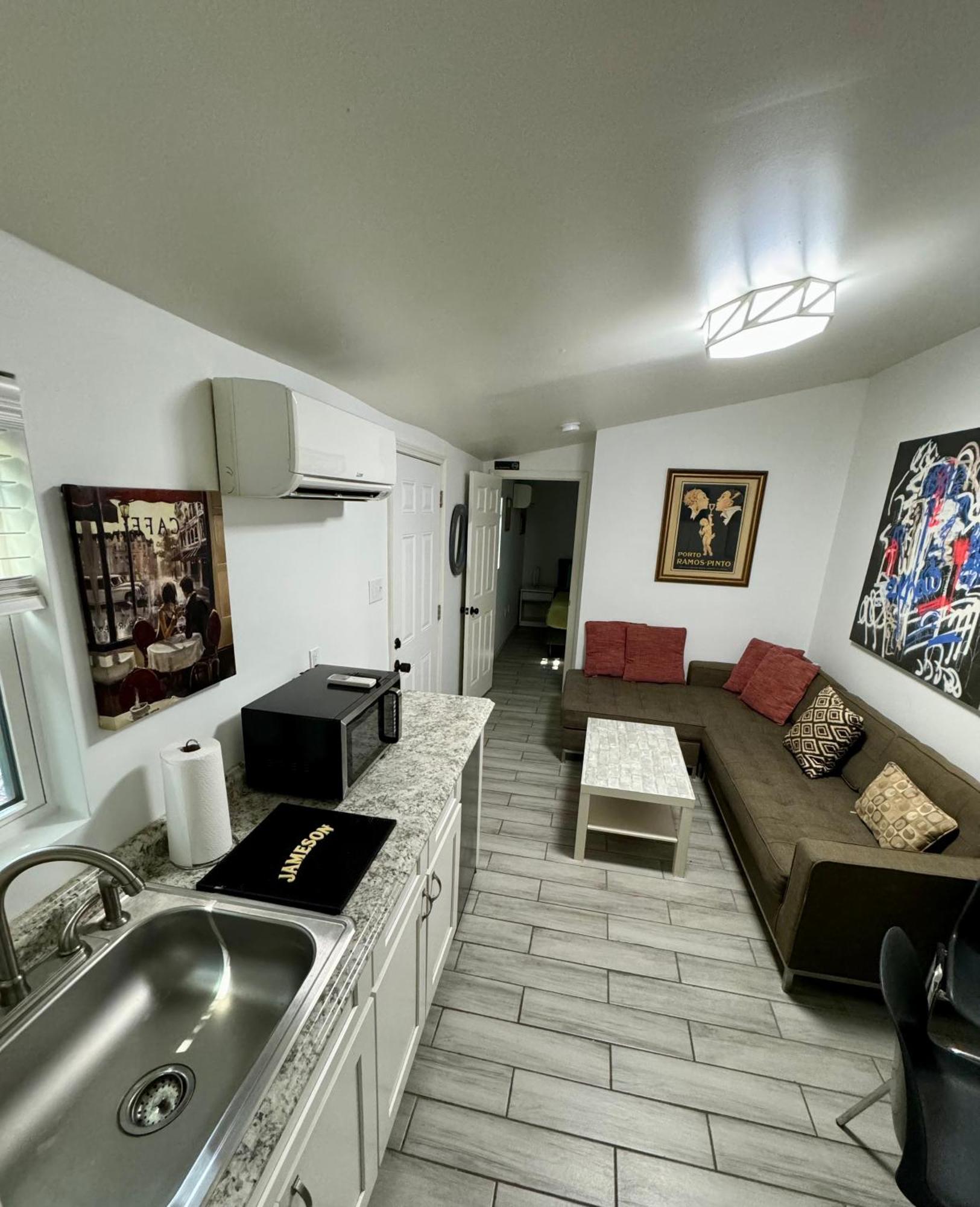 ניו אורלינס One Bedroom Apartment With Hot Tub 2 Blocks To Magazine Street מראה חיצוני תמונה